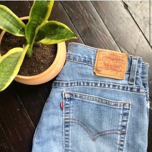 Levi’s 515 cutoff short🌹